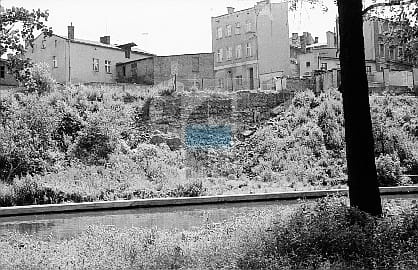 0b1e950f620a02e457921b3d38f7f51b